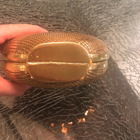 1930’s Vintage Whiting & Davis Gold Clamshell :) - Picture 3 of 7